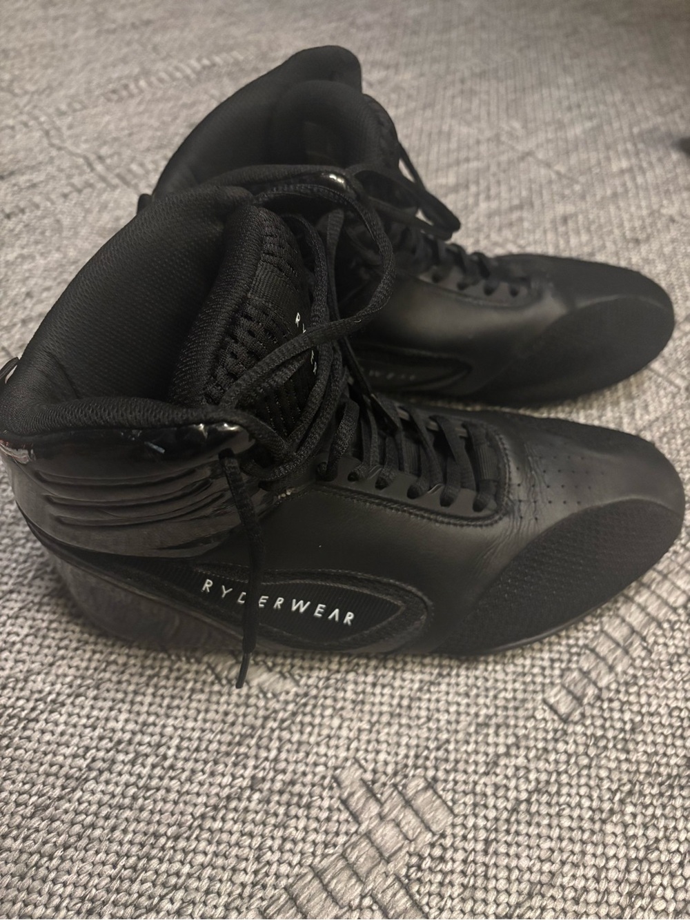 RYDERWEAR Men's Black High-Top Training Shoes